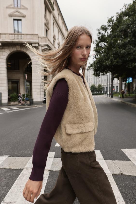 FAUX FUR ZIP VEST