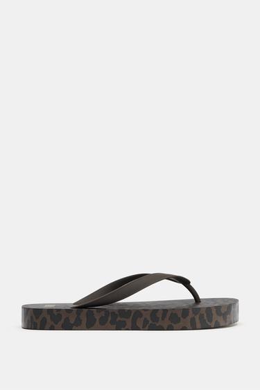 PRINTED FLAT SANDALS - Leopard by Zara