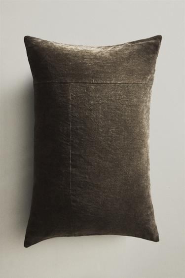 HOUSSE DE COUSSIN EN VELOURS DÉLAVÉ - Kaki de Zara - Image 4