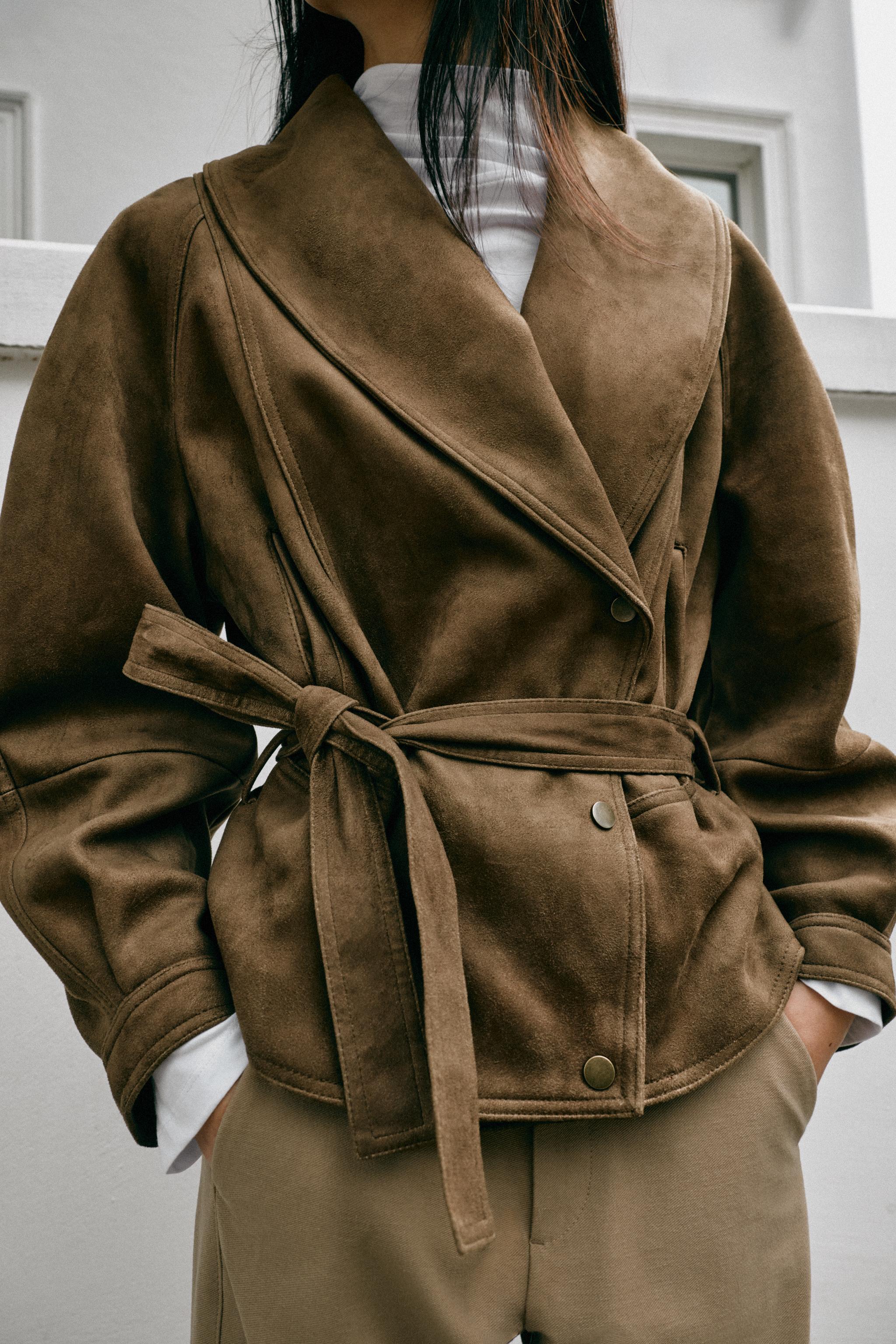 BLOUSON EFFET DAIM AVEC CEINTURE