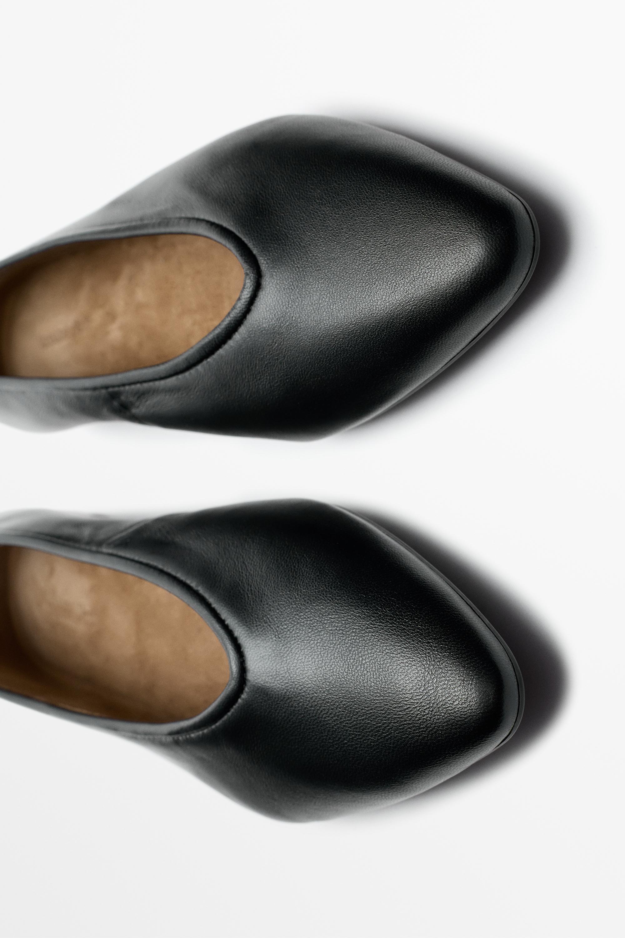 Soft leather pointed toe ballerina