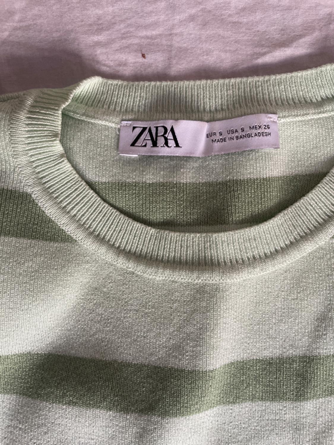 GREEN STRIPED CROP TOP - Image 3