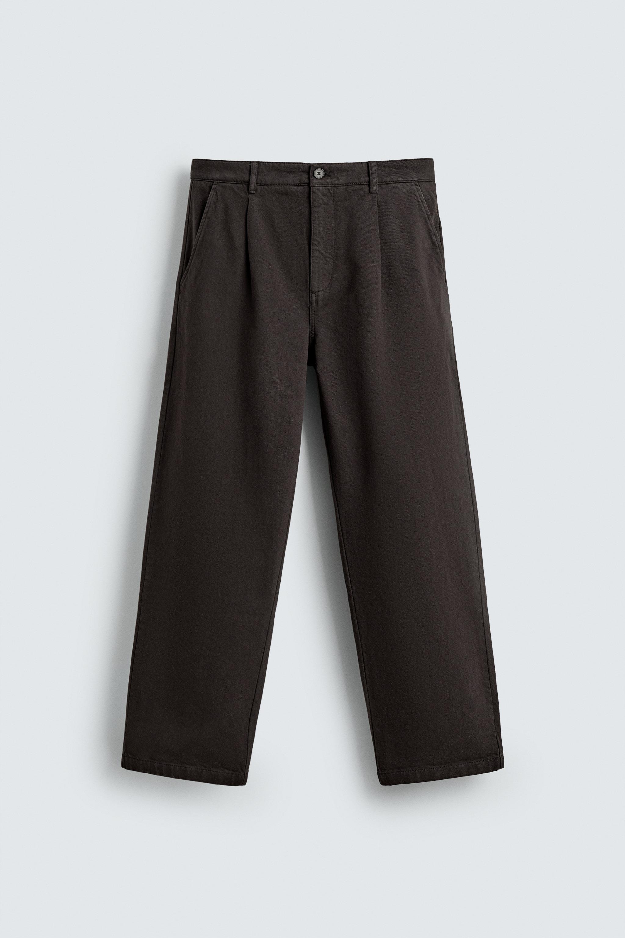 PLEATED STRAIGHT FIT PANTS