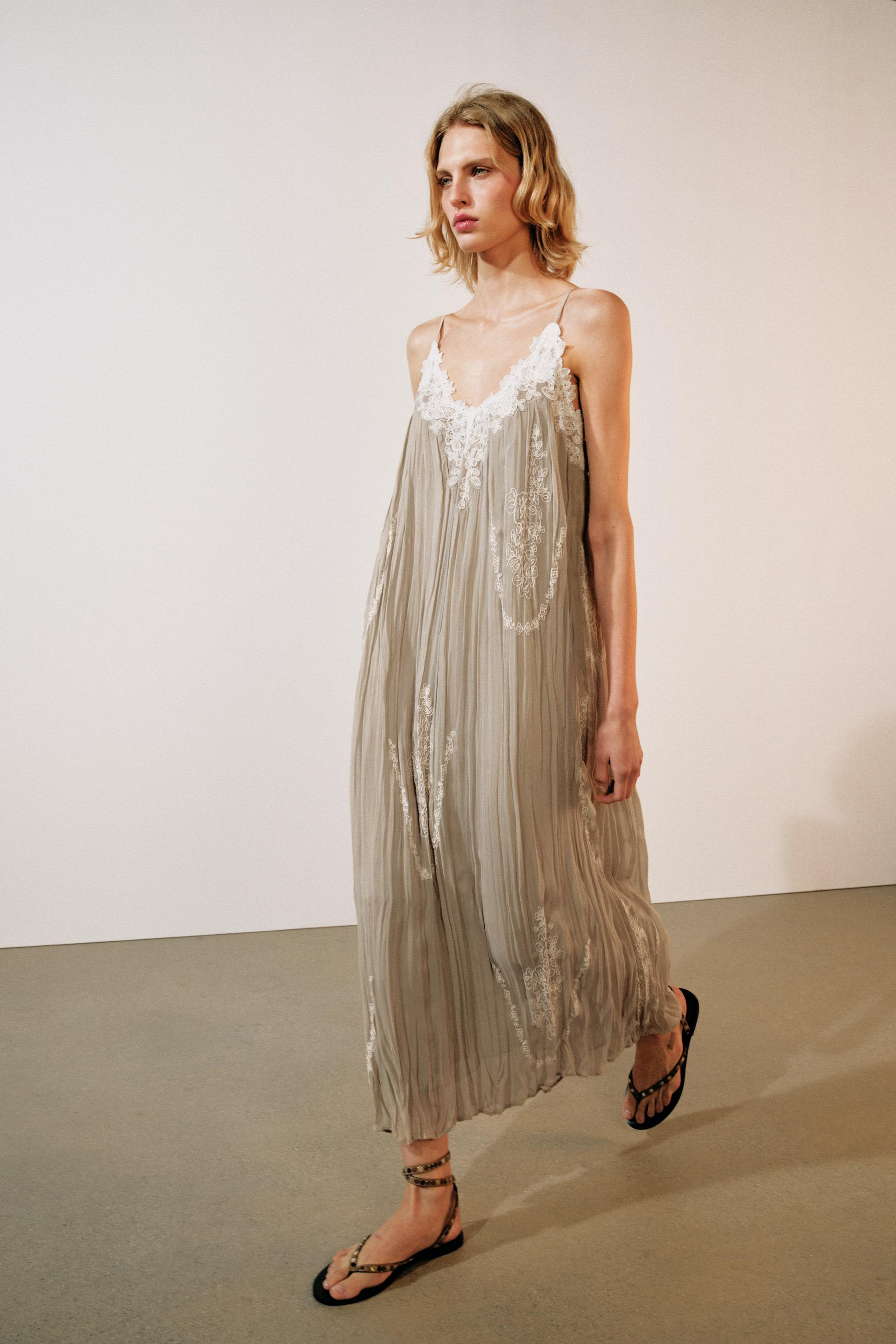 Zara ZW COLLECTION İŞLEMELİ UZUN ELBİSE görsel 4