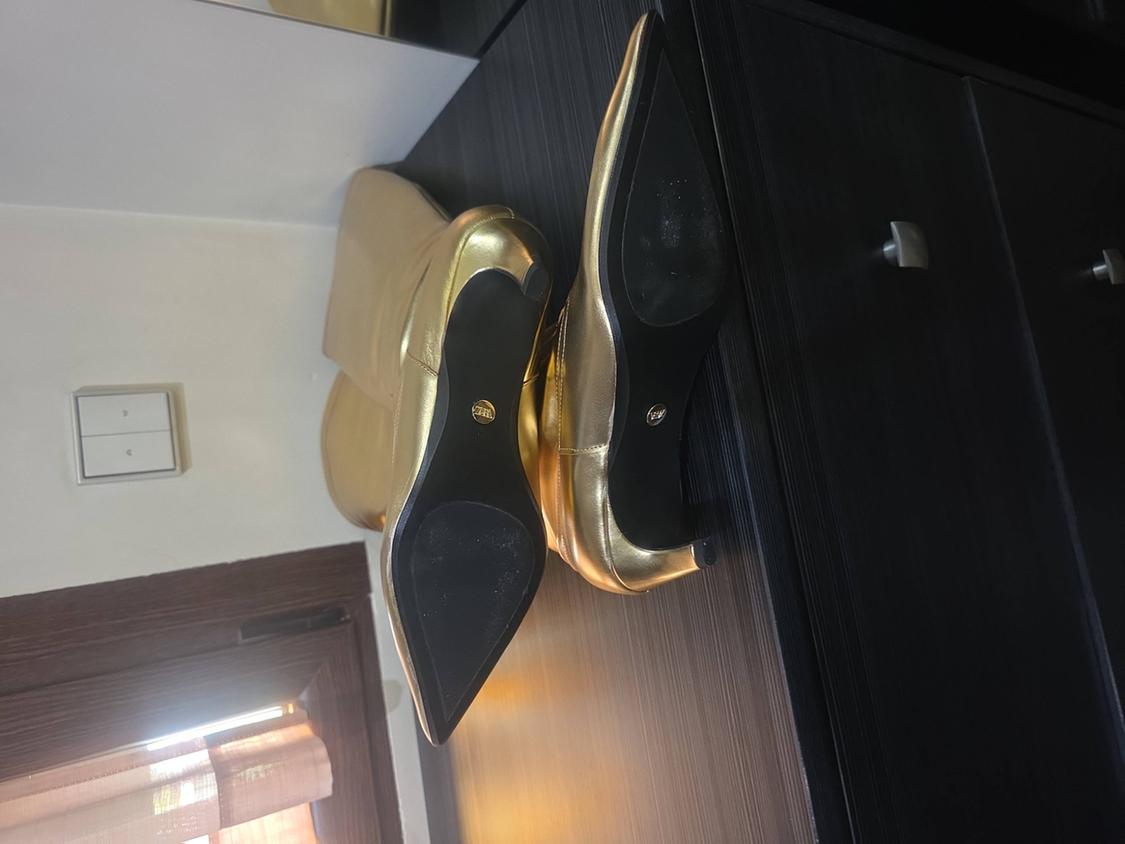 GOLDEN LEATHER BOOTS - Image 4