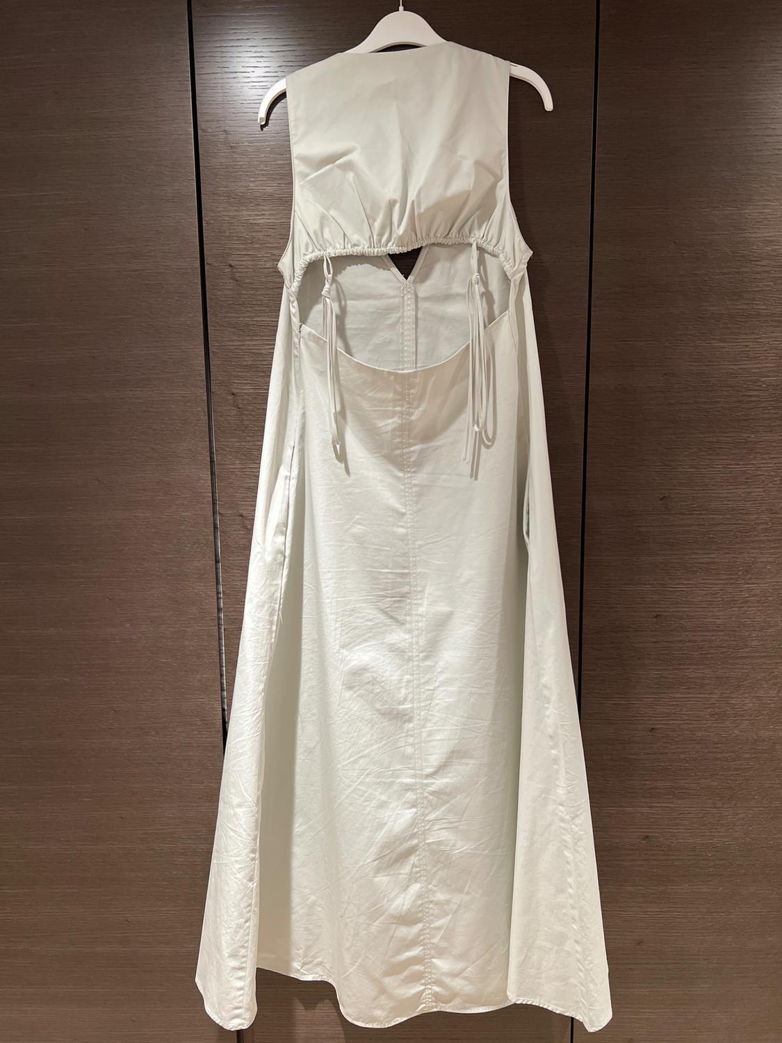 MIDI DRESS WITH CUT OUT DETAIL - Image 2