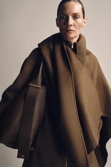 BOLSO PIEL MAXI SACA - Marrón de Zara - Imagen 0