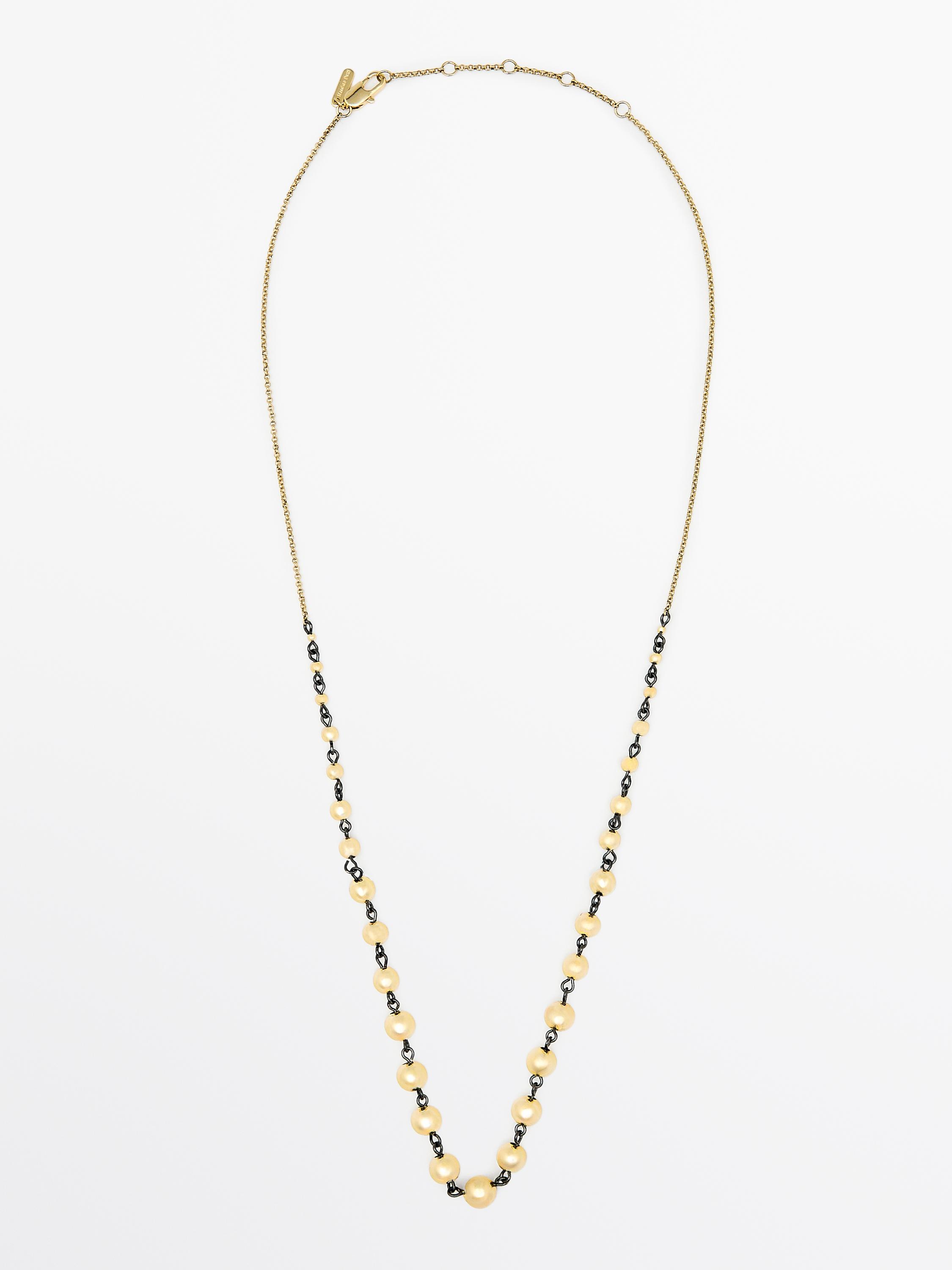 Chain necklace with beads