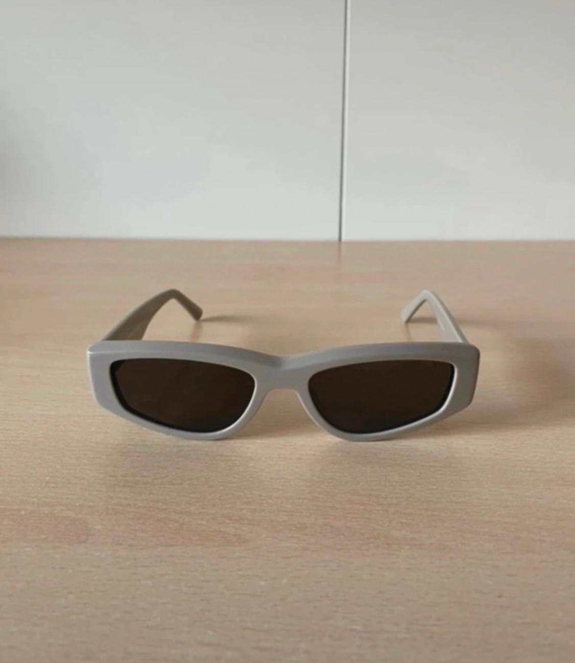 RECTANGULAR SUNGLASSES - Image 2
