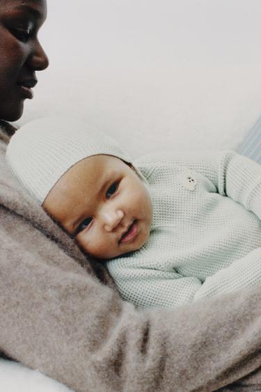 BONNET EN MAILLE PERLÉE - Bleu d'eau de Zara