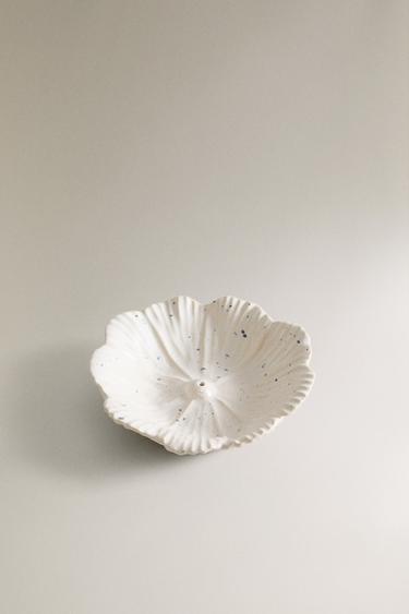BRÛLEUR ENCENS CÉRAMIQUE FLEUR - Rose pâle de Zara - Image 1