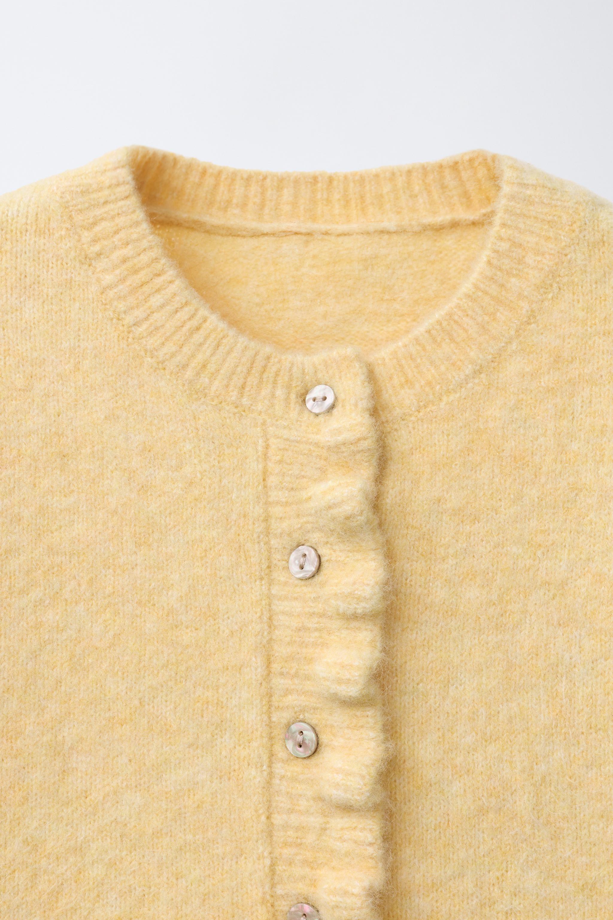 L size WHIZLIMITED CARDIGAN ¥25,300 ZARA LONG KNIT RIBBED CARDIGAN Long Buttoned Size S , Grey