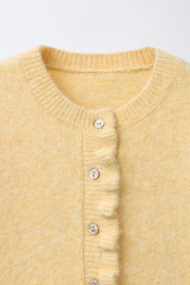 GILET EN MAILLE VOLANTS AVEC LAINE - Mustard Yellow de Zara - Image 2