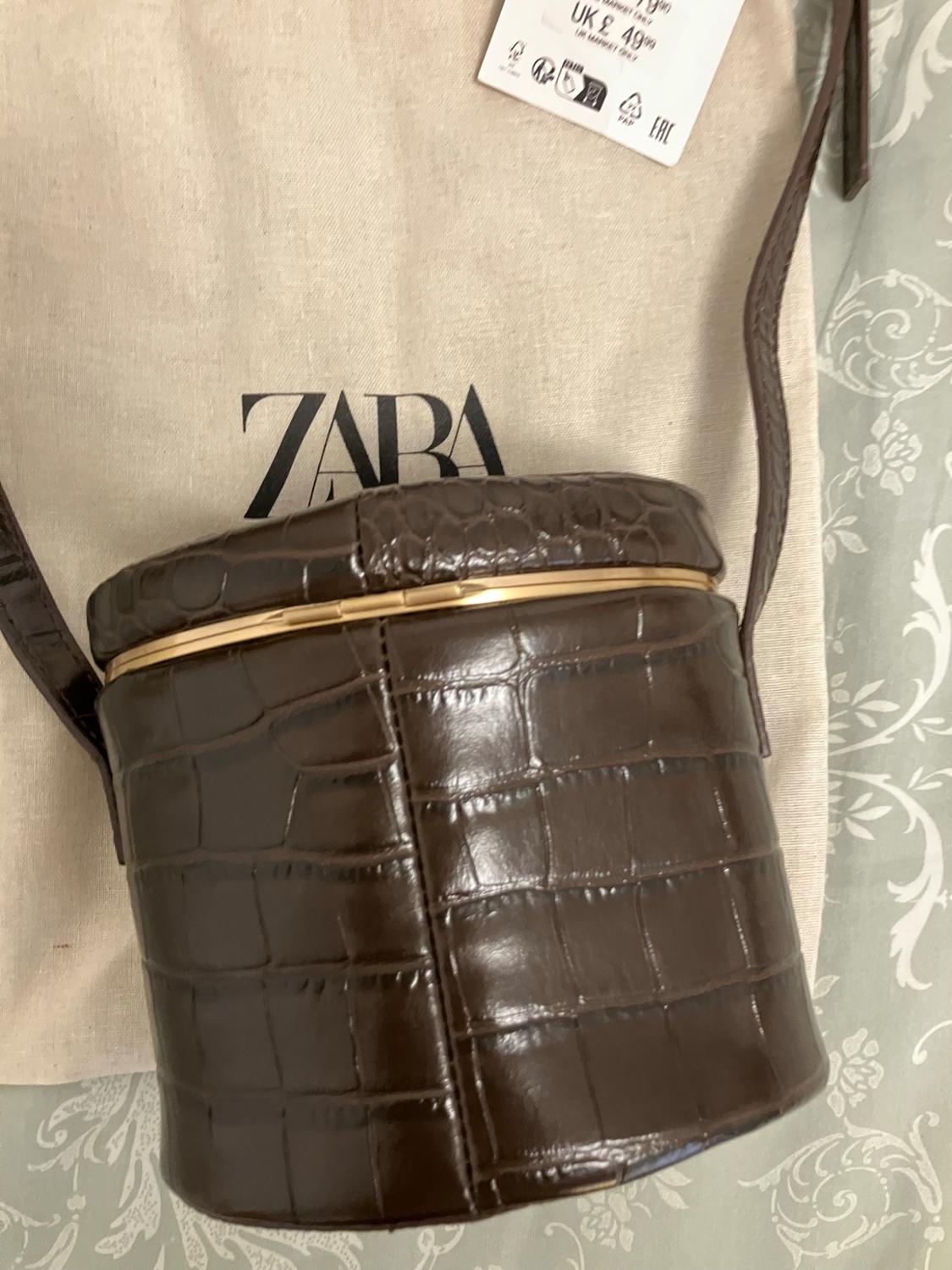 EMBOSSED RIGID BAG - Image 3