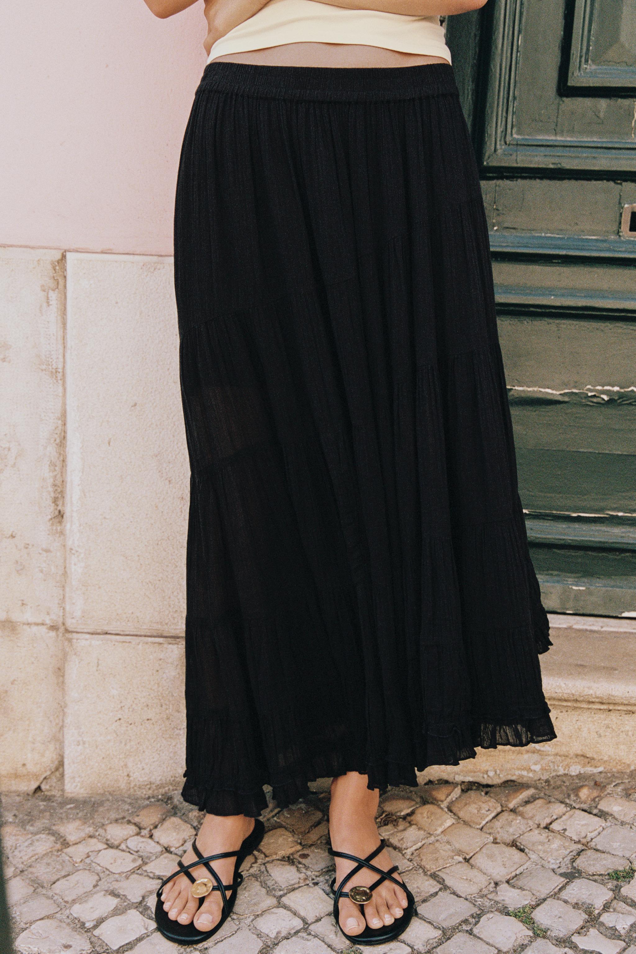 ASYMMETRIC MIDI SKIRT — Black