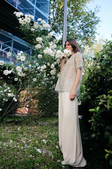 METALLIK IPLI TRIKOTAJ JACQUARD TOP - Tillarang/kumushrang Zara tomonidan - Tasvir 0