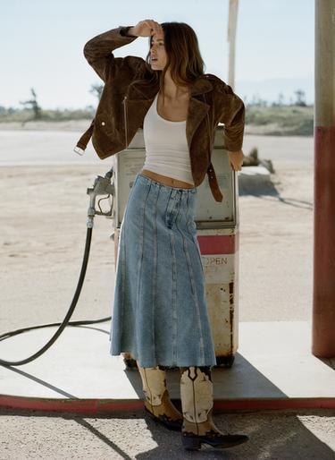 TRUMPA ZOMŠINĖ STRIUKĖ SU DIRŽU – Tabako – „Zara“