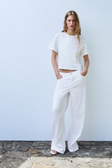 CAMISETA FLOR RELIEVE - Blanco de Zara