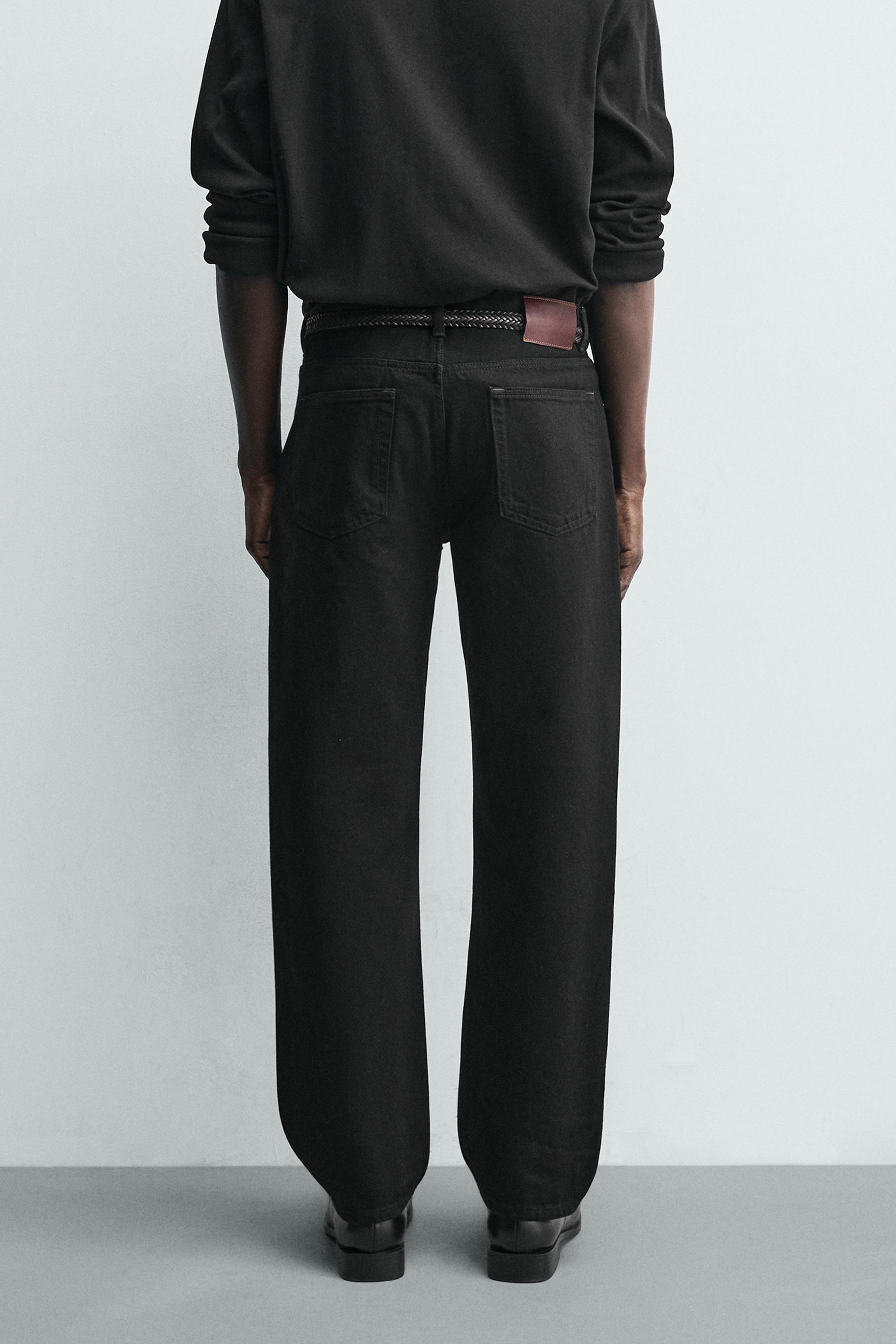 STRAIGHT FIT JEANS
