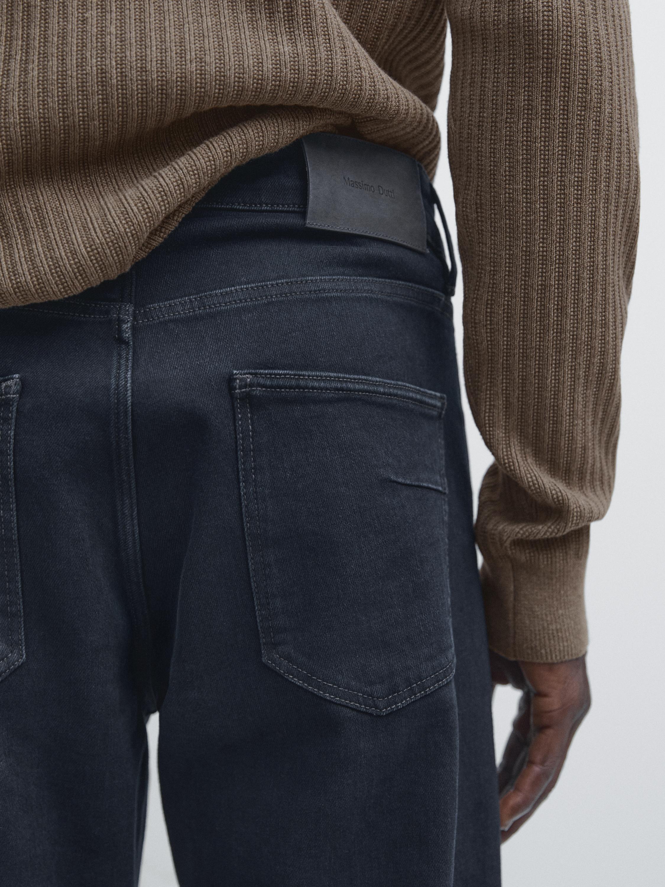 Slim fit jeans