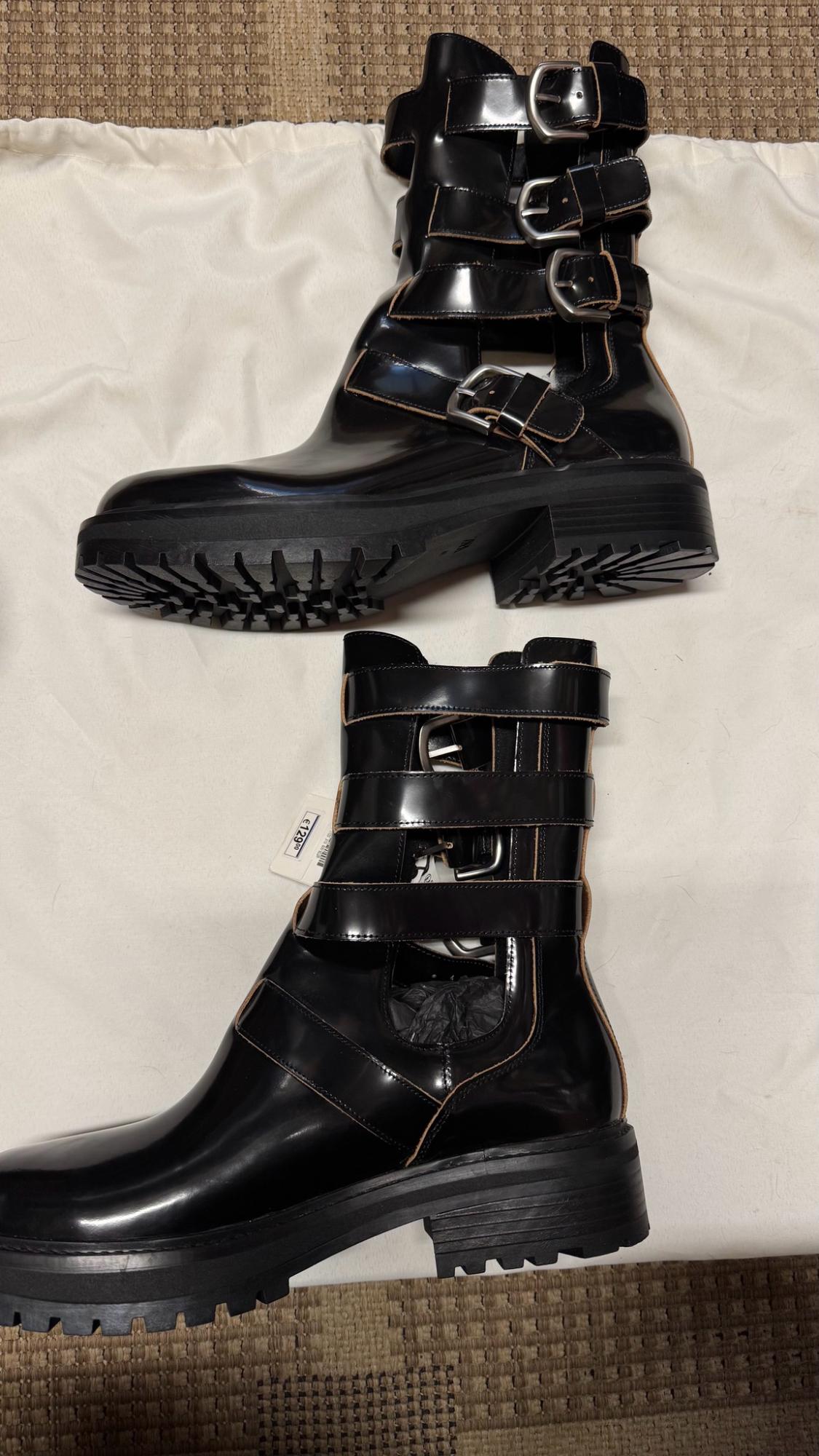 LEATHER CUT-OUT ANKLE BOOTS WITH BUCKLES - Image 5