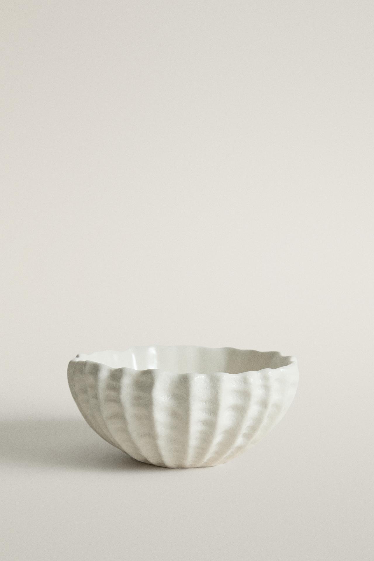 EMBOSSED SNACK BOWL — White