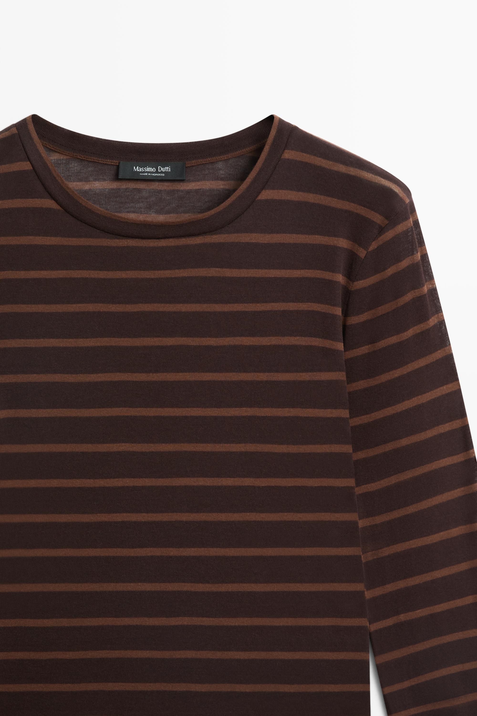 Long sleeve striped T-shirt