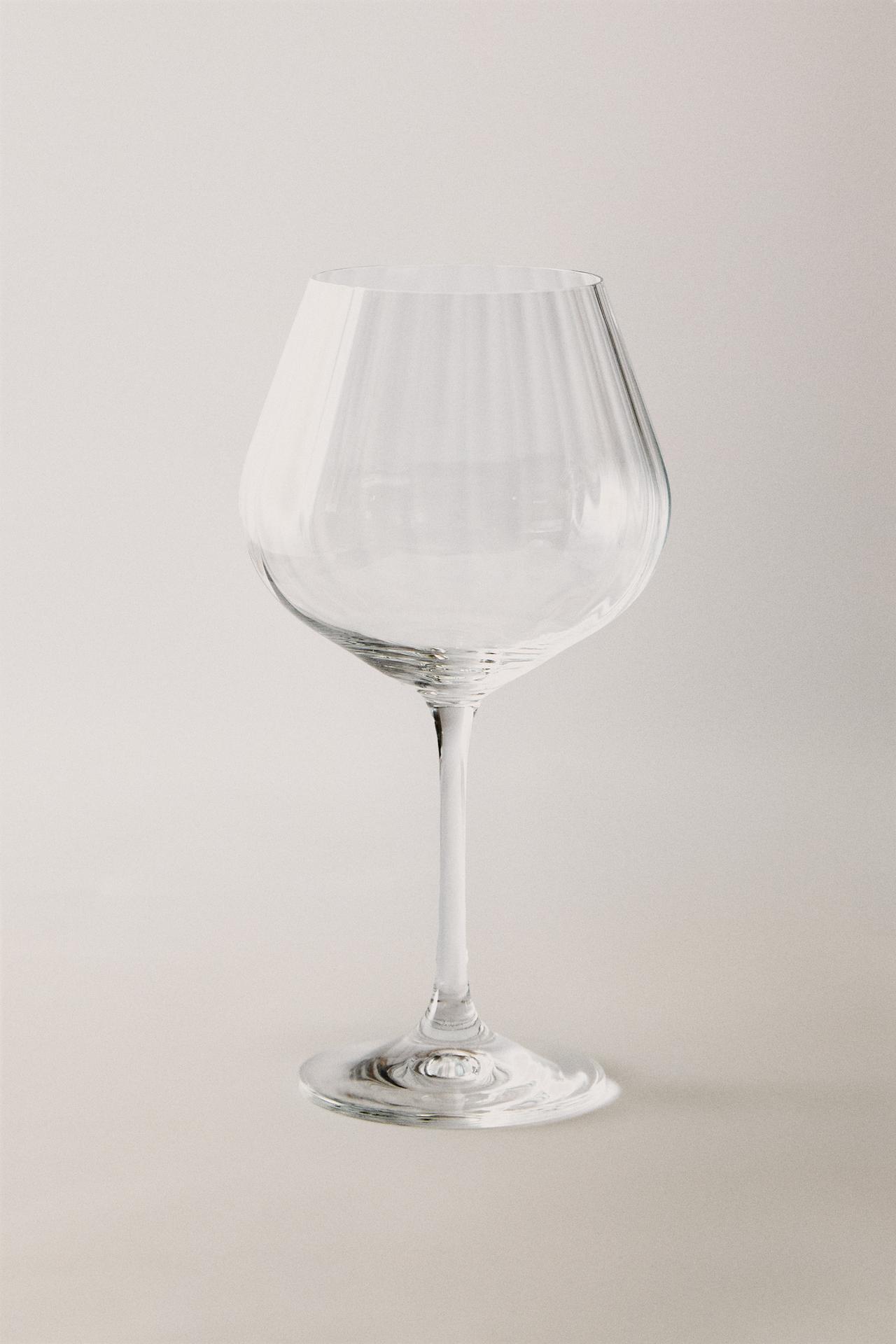 WAVE EFFECT BOHEMIA CRYSTAL WINE GLASS — Transparent