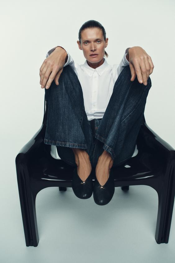 LEATHER BALLET FLATS WITH APPLIQUÉ