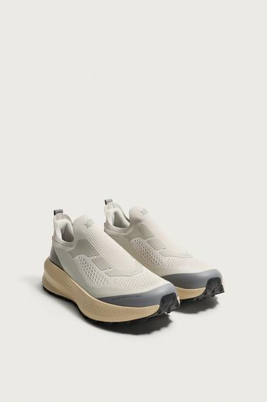 SCARPE DA CORSA SENZA LACCI - Grigio di Zara