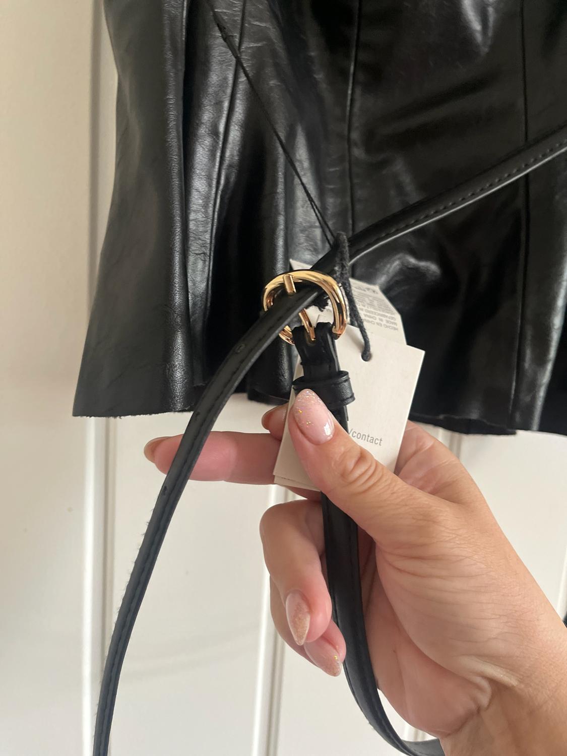 FAUX LEATHER BELTED TOP - Image 4