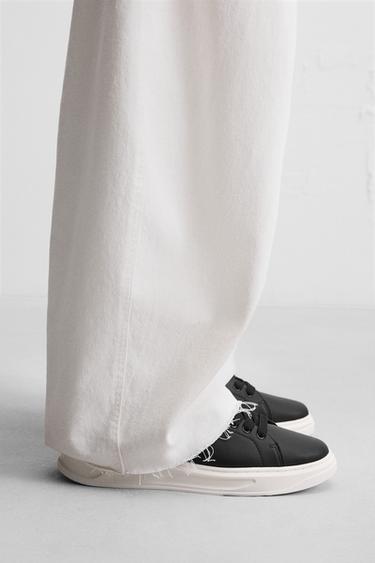 CHUNKY SOLE TRAINERS - Black di Zara - Immagine 0