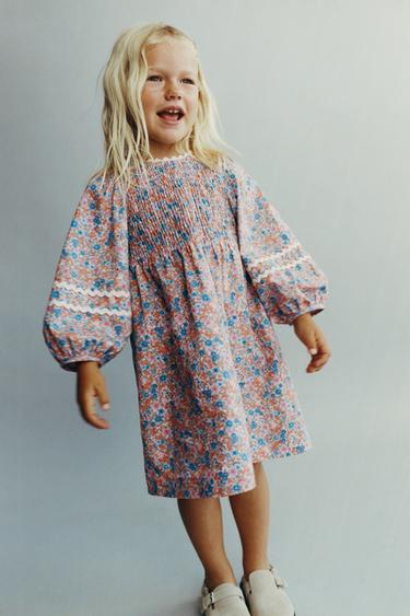 ПЛАТЬЕ С ЦВЕТОЧНЫМ ПРИНТОМ И ВОЛНИСТОЙ ОТДЕЛКОЙ — Разноцветный от Zara