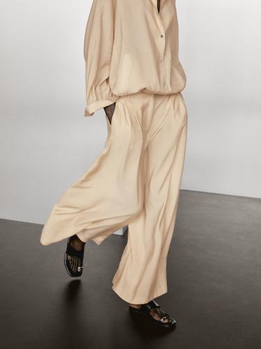 Pantalón palazzo pinzas - Beige de Zara