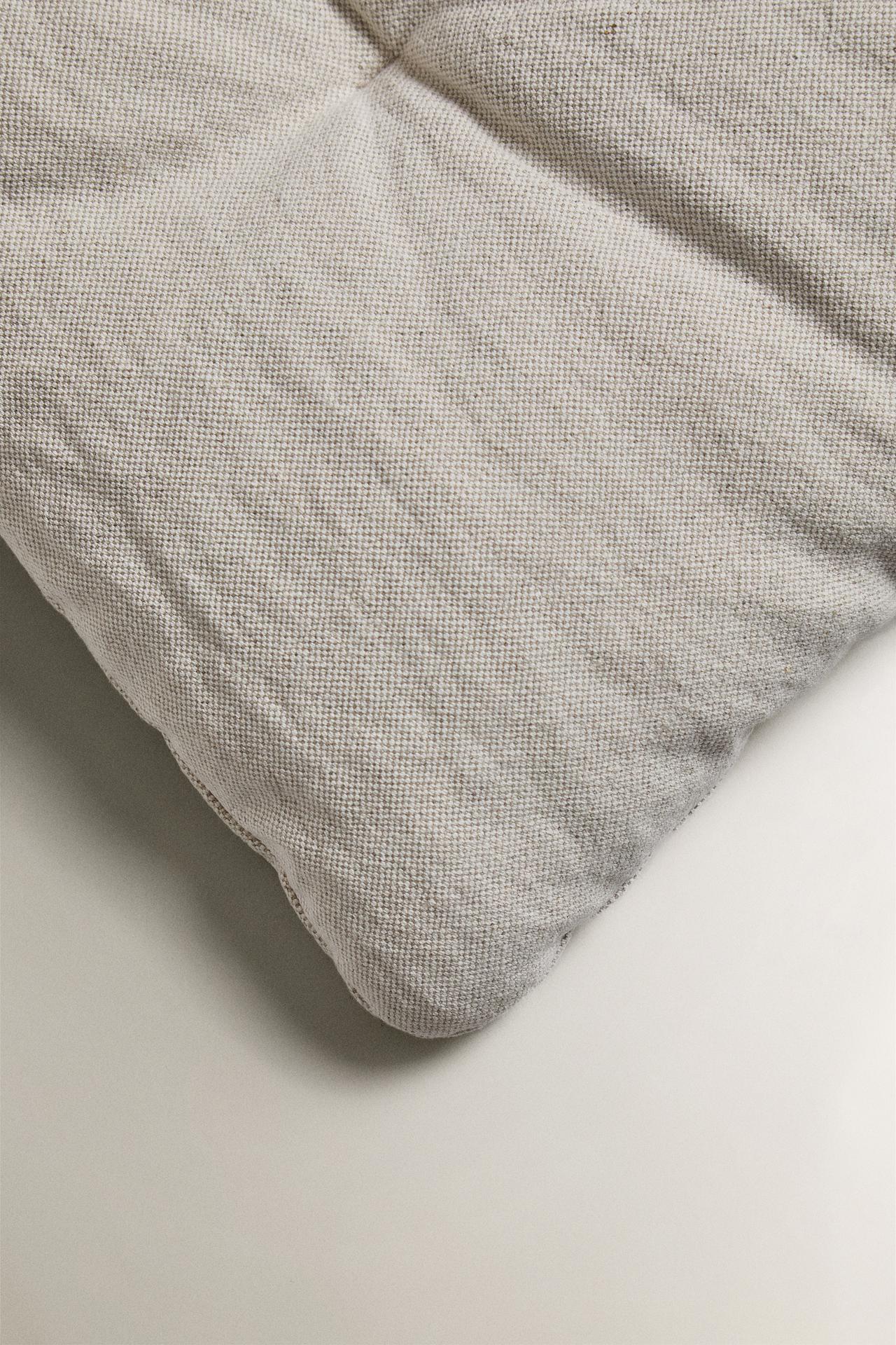ELONGATED LINEN CUSHION — Light beige