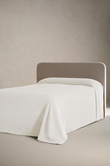 MINI WAFFLE KNIT BEDSPREAD - White by Zara - Image 1