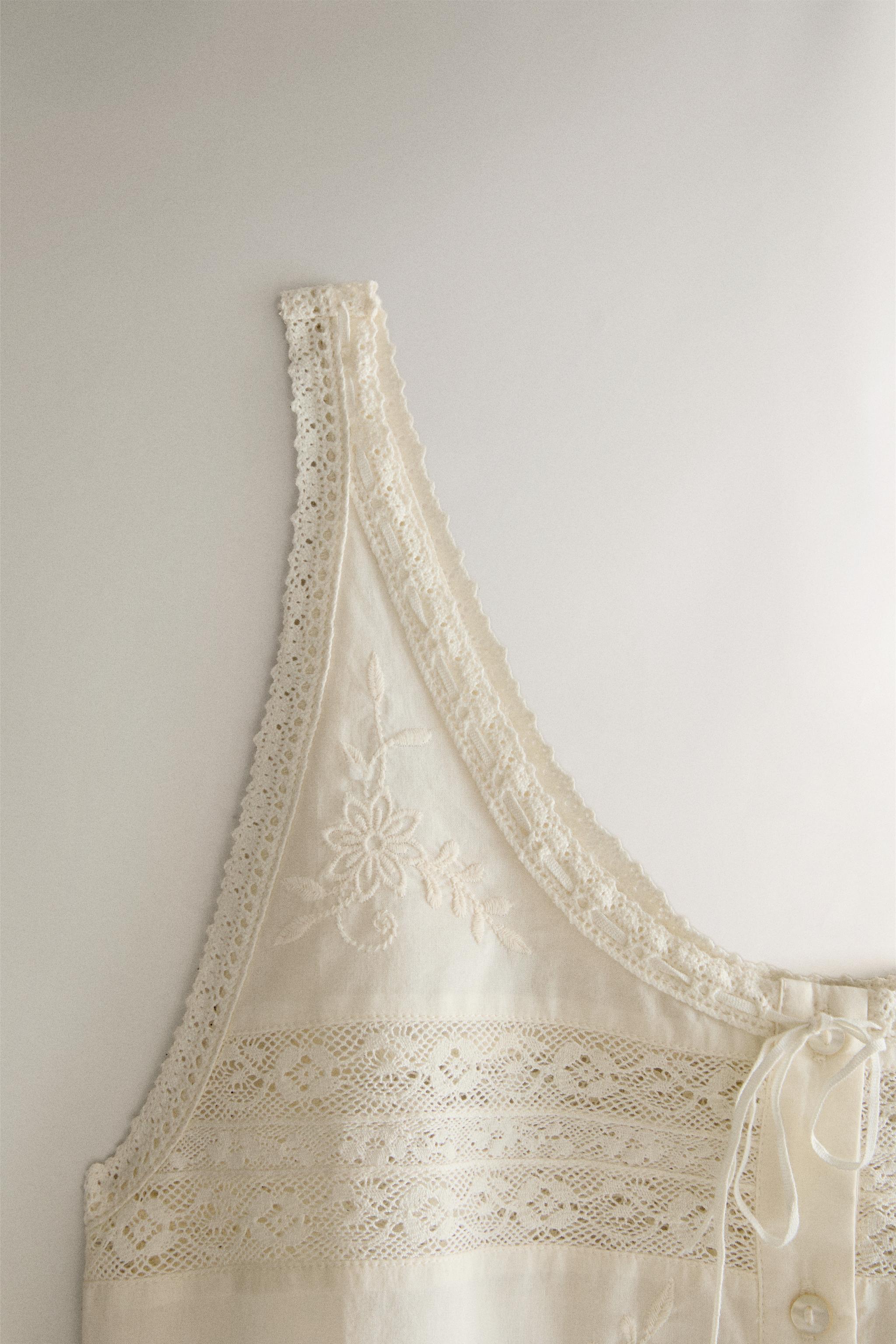 LACE COTTON TOP
