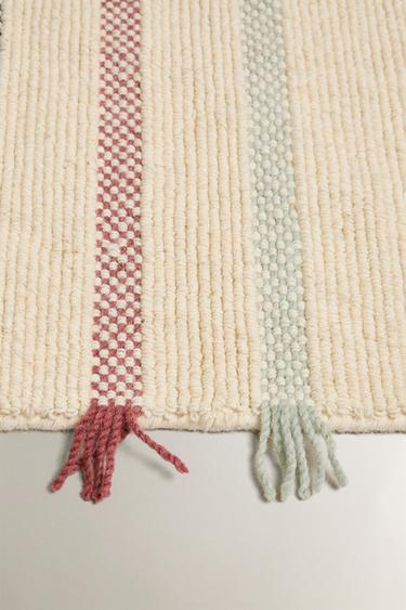TAPIS ENFANT LAINE MULTICOLORE - Beige clair de Zara - Image 2