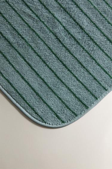 CHILDREN'S STRIPED VELOUR BATH TOWEL - Blue by Zara - Image 2