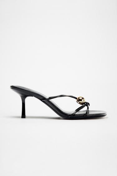 SANDALS WITH METAL DETAIL - Black by Zara