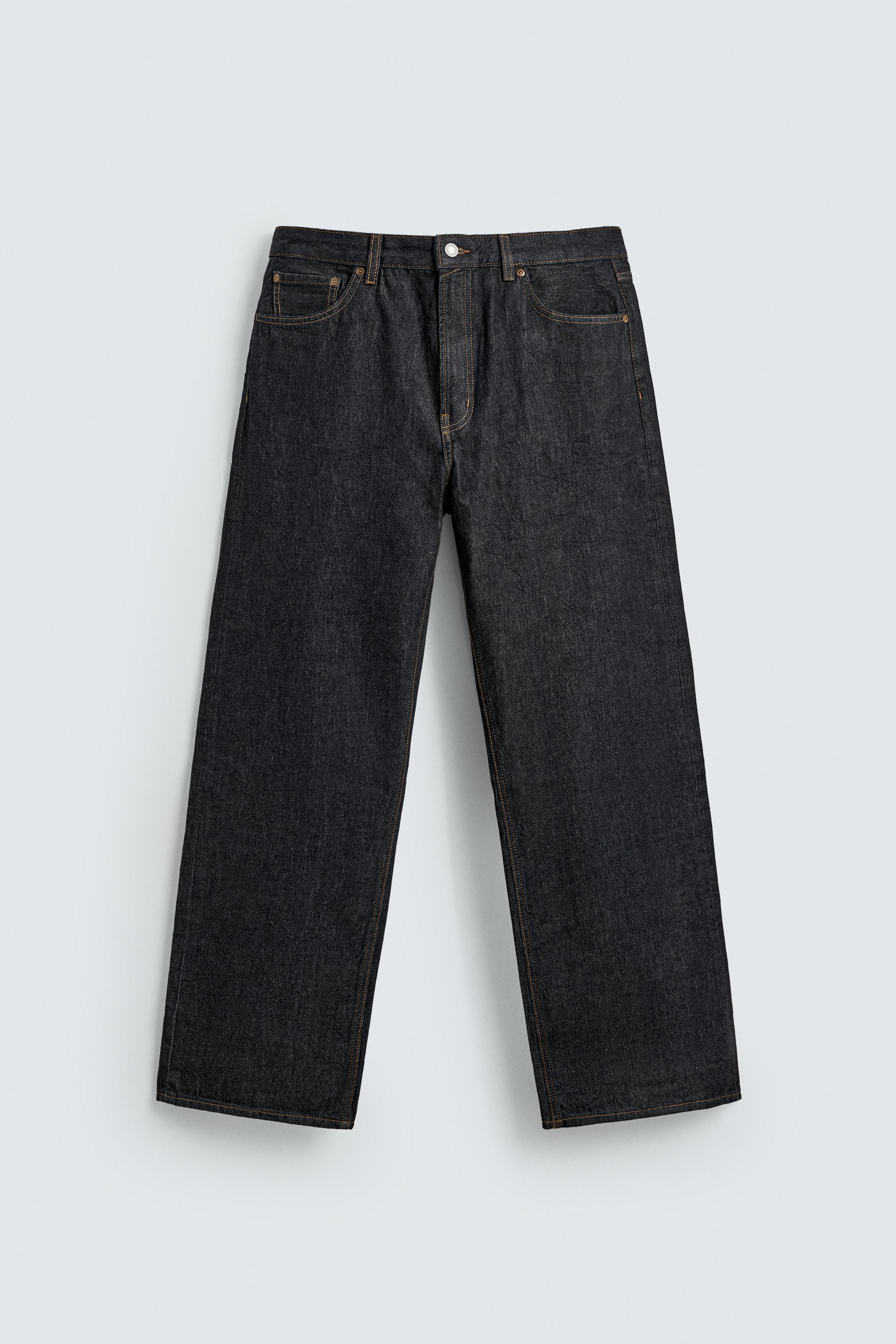 LOOSE FIT JEANS