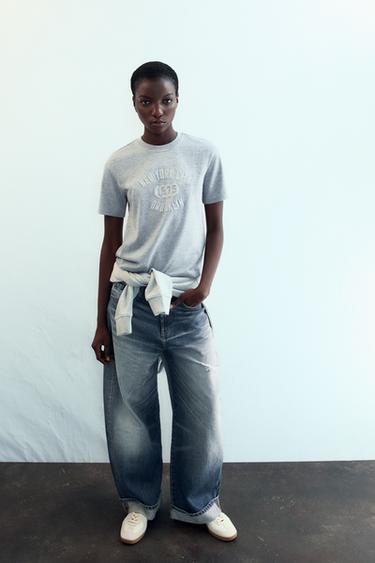 ЖЫЛТЫР ЖАЗУЫ БАР ФУТБОЛКА - Сұр мергель Zara компаниясынан