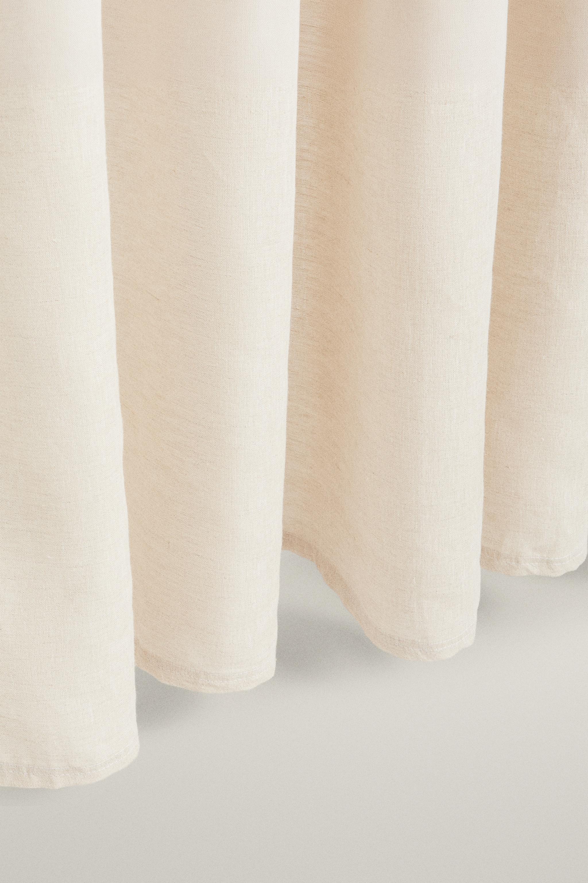 DOUBLE WIDTH LINEN CURTAIN WITH MEDIUM FILTRATION