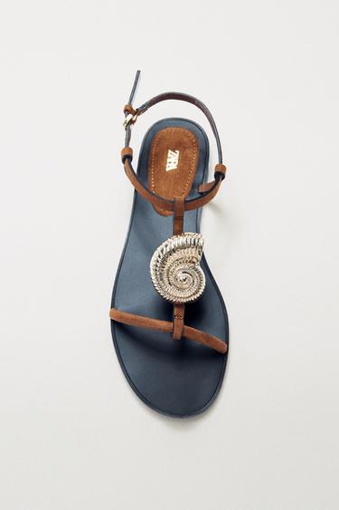 Zara FLAT SANDALS WITH METALLIC TRIM - Brown