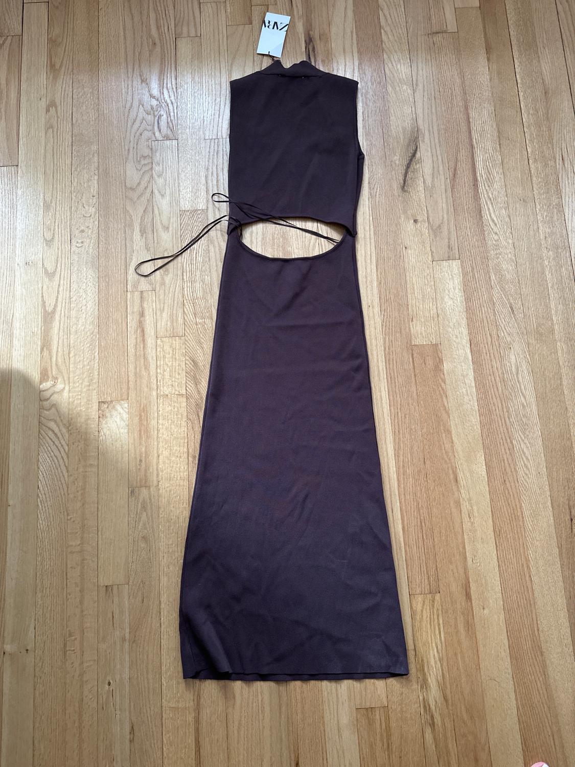 CUT OUT KNIT DRESS - Image 4