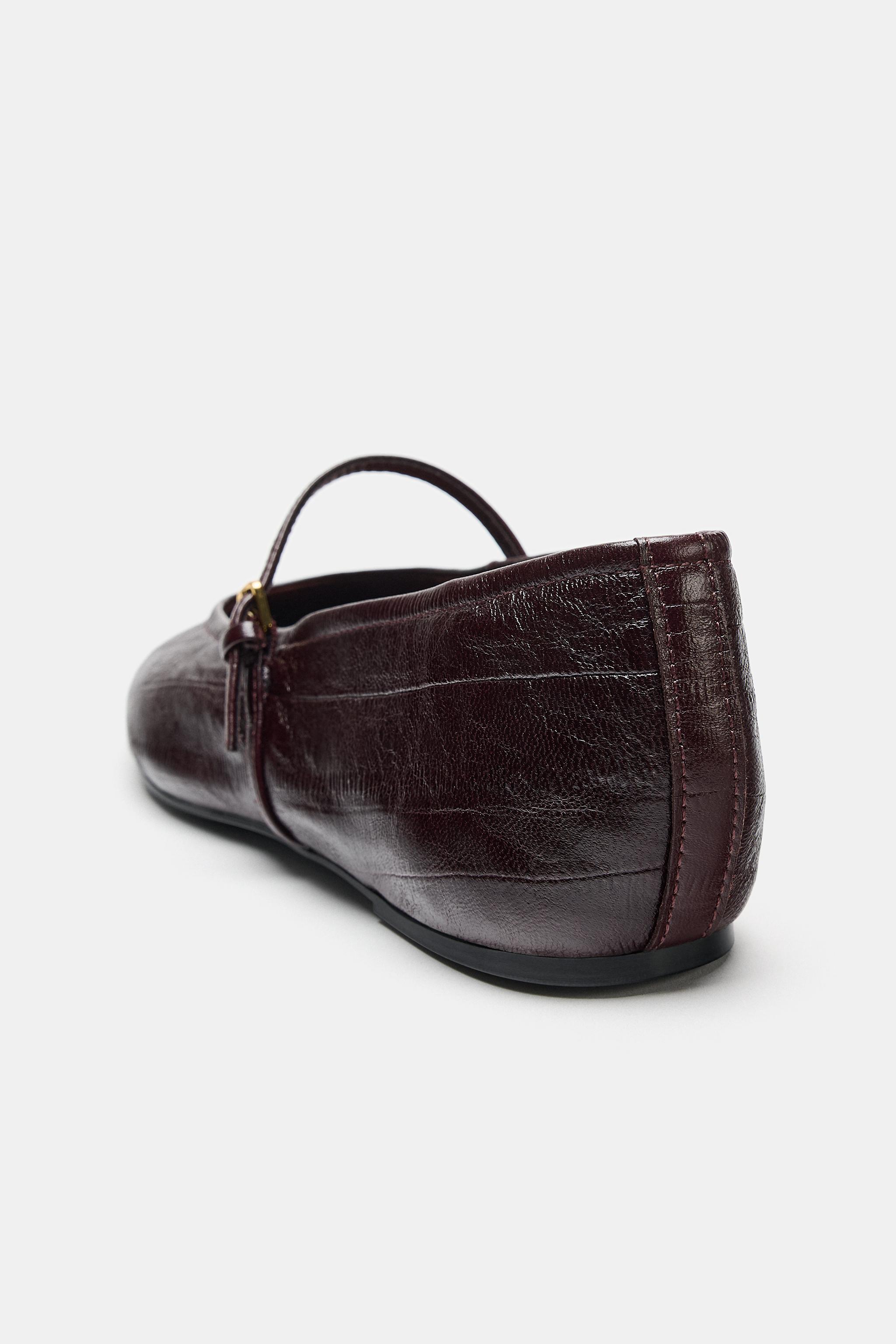 TEXTURED LEATHER BALLET FLATS