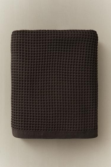 SERVIETTE DE BAIN COTON WAFFLE - Marron foncé de Zara