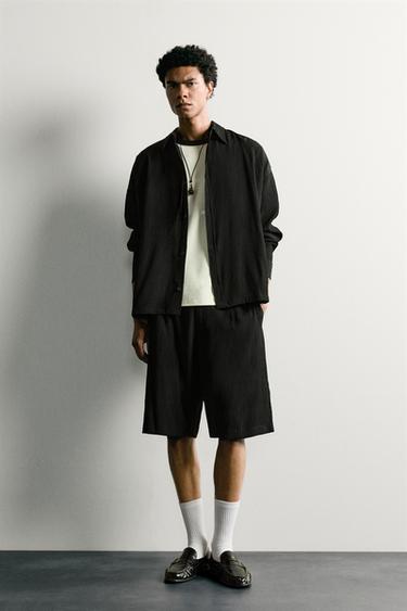 TEXTURED RELAXED FIT BERMUDA SHORTS - Black by Zara