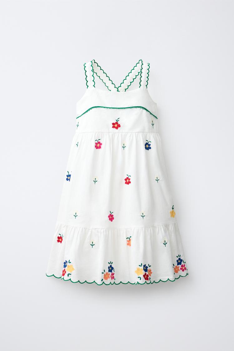 VESTIDO BORDADO FLORAL 2