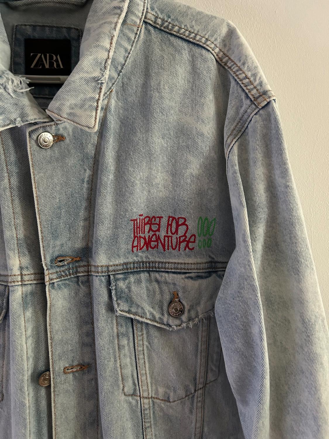 PRINTED DENIM JACKET - Image 2